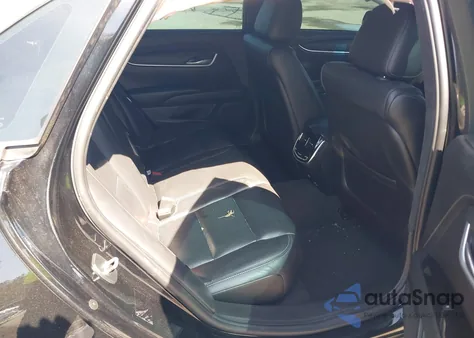 2015 Cadillac Xts W20 Livery Package z USA, uszkodzony, nr VIN 2G61U5S32F9249978